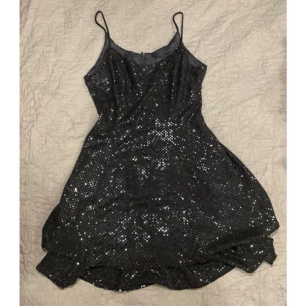 Steppin Out Black Sparkly 9 Y2K Style Spaghetti Strap Cocktail Dress